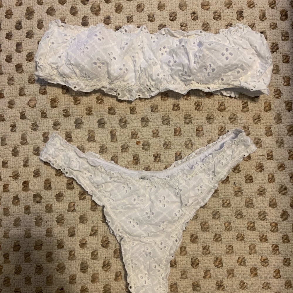 White babydoll suit. 🤍